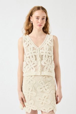 Yasanula crochet top