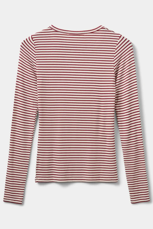 Petricia t-shirt hover image
