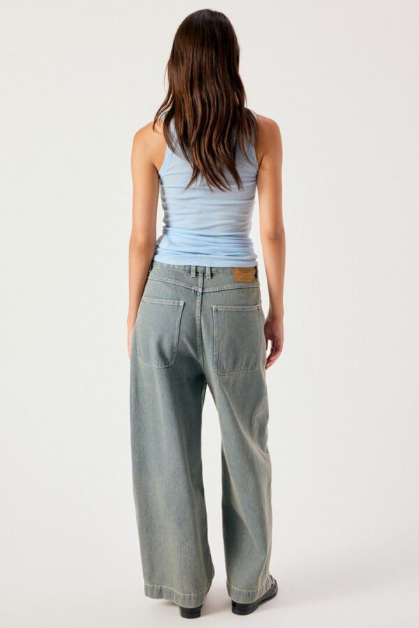 Loose-fit jeans hover image