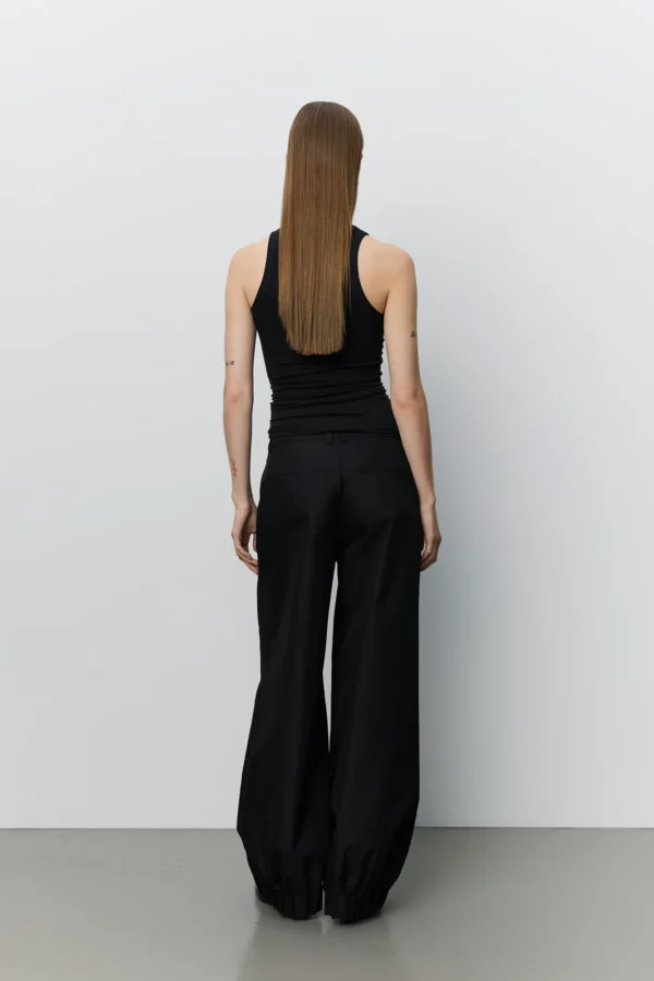 Louana trousers hover image